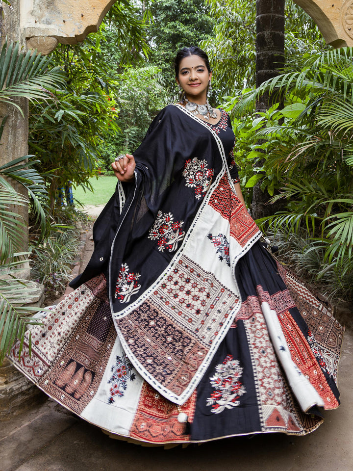 Stylish Black and Ivory Lehenga Choli | Intricate Embroidery for Elegant Occasions