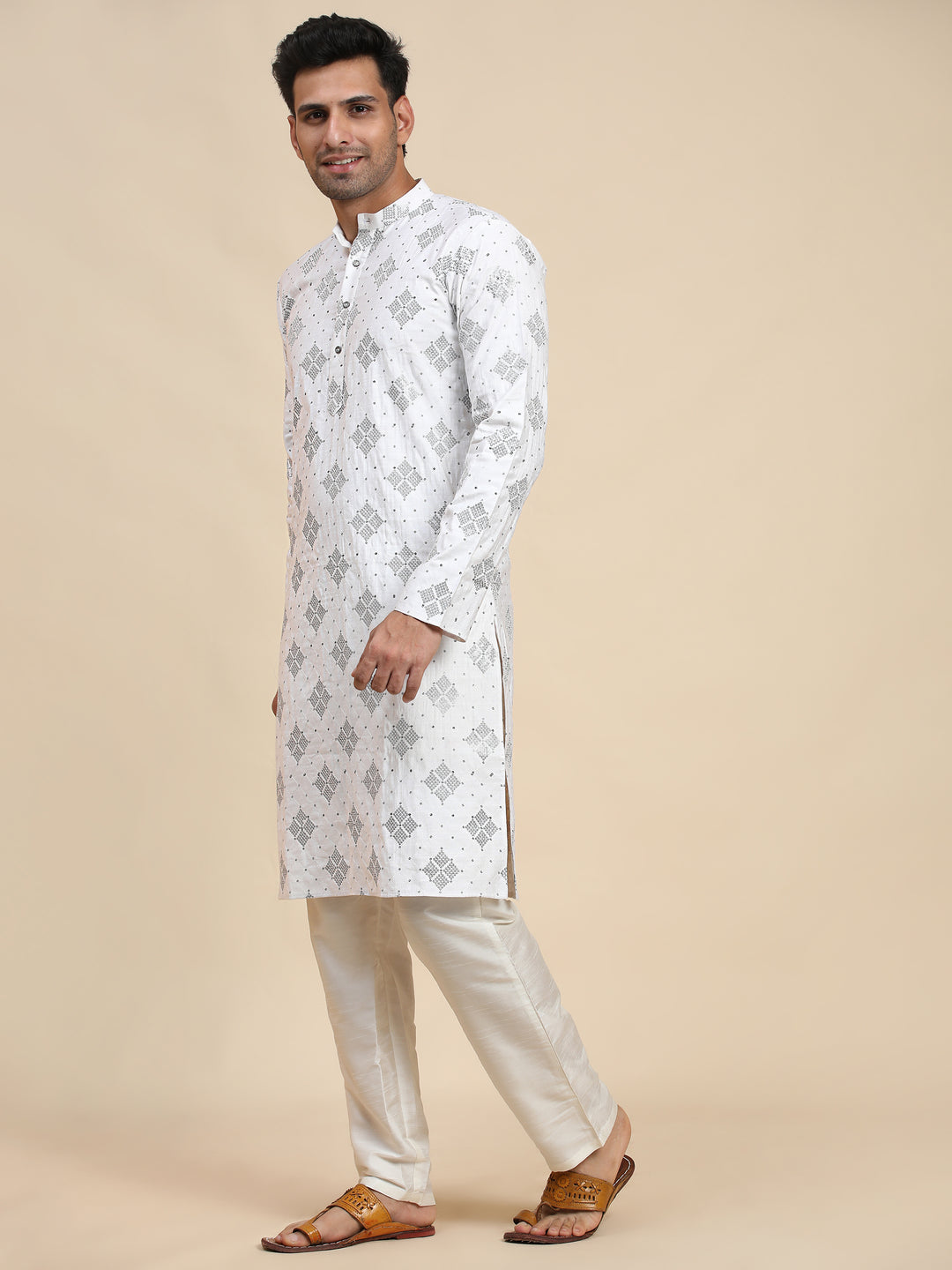 Traditional white cotton kurta for men, lightweight and affordable, suited for weddings, parties, and festivals.