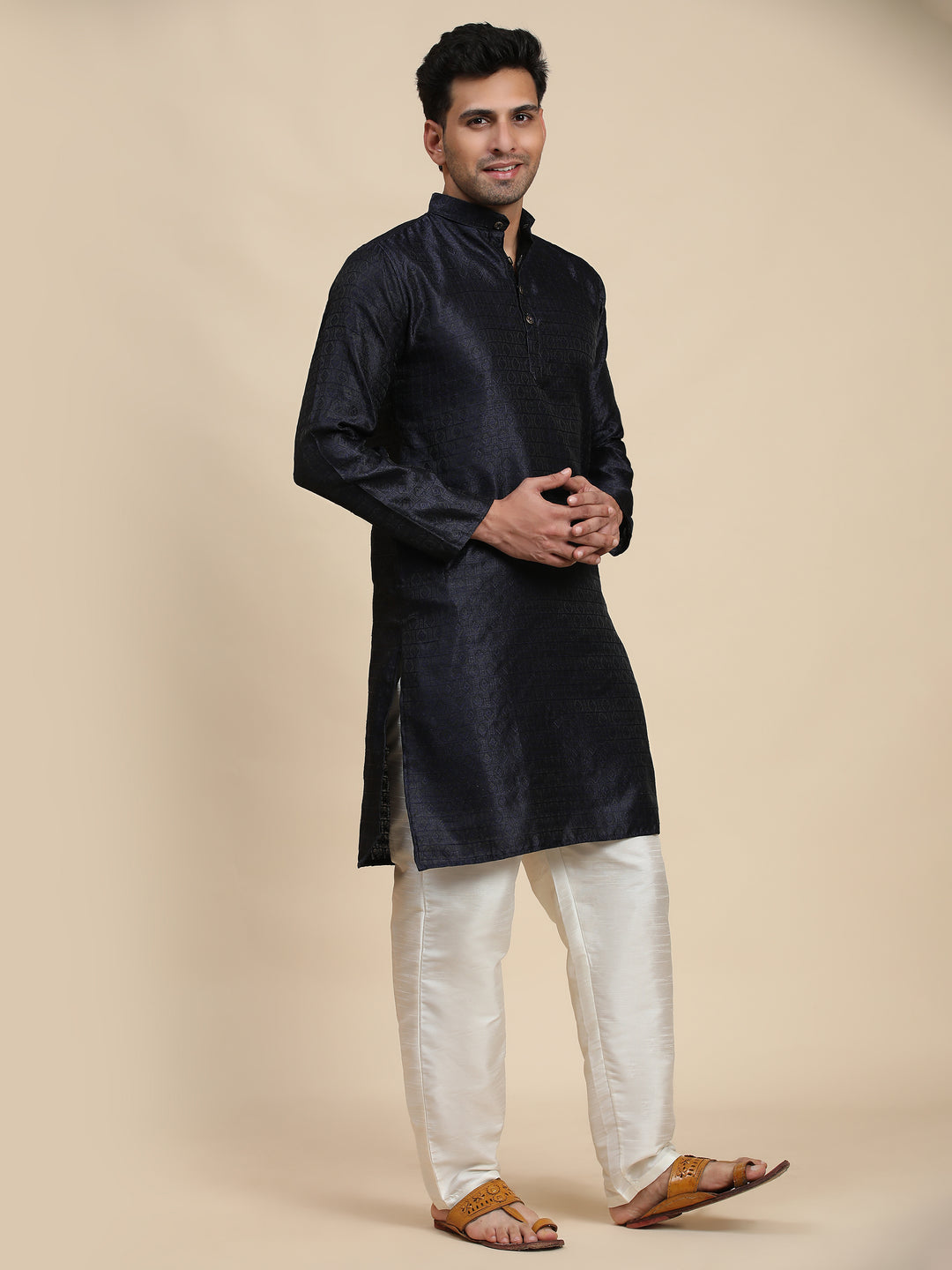 Breathable navy blue cotton kurta set for men, tailored for comfort and elegance in festive celebrations.