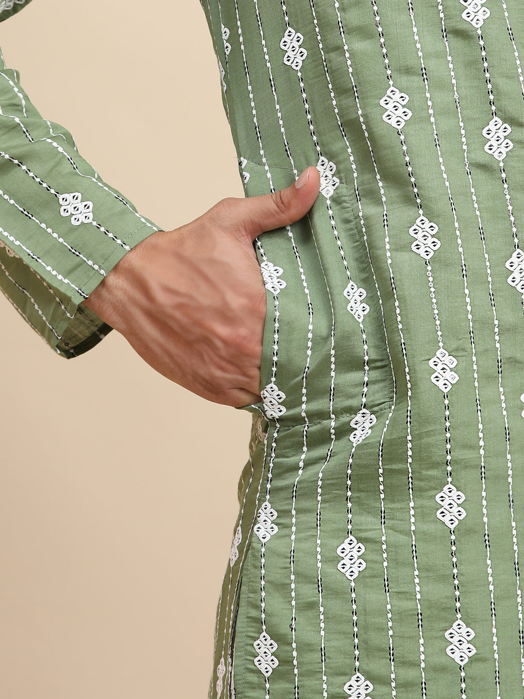 Under $30 green viscose rayon kurta featuring intricate weaved motifs ideal for USA festive events