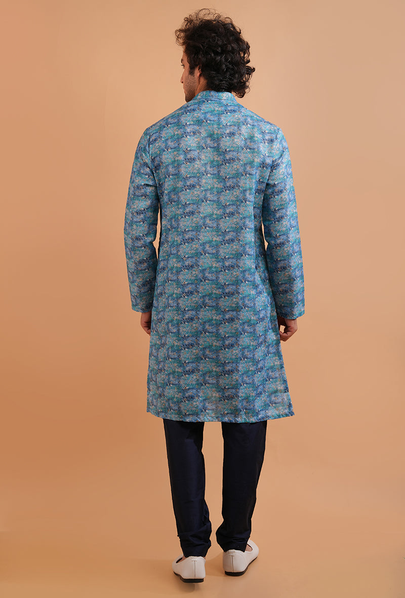 Discover this elegant blue kurta set, ideal for cultural events and gatherings in the USA.