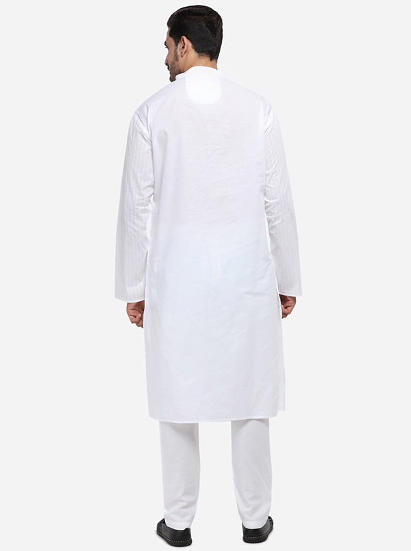 Elevate your ethnic wardrobe in the USA with this self-design white kurta set for men.