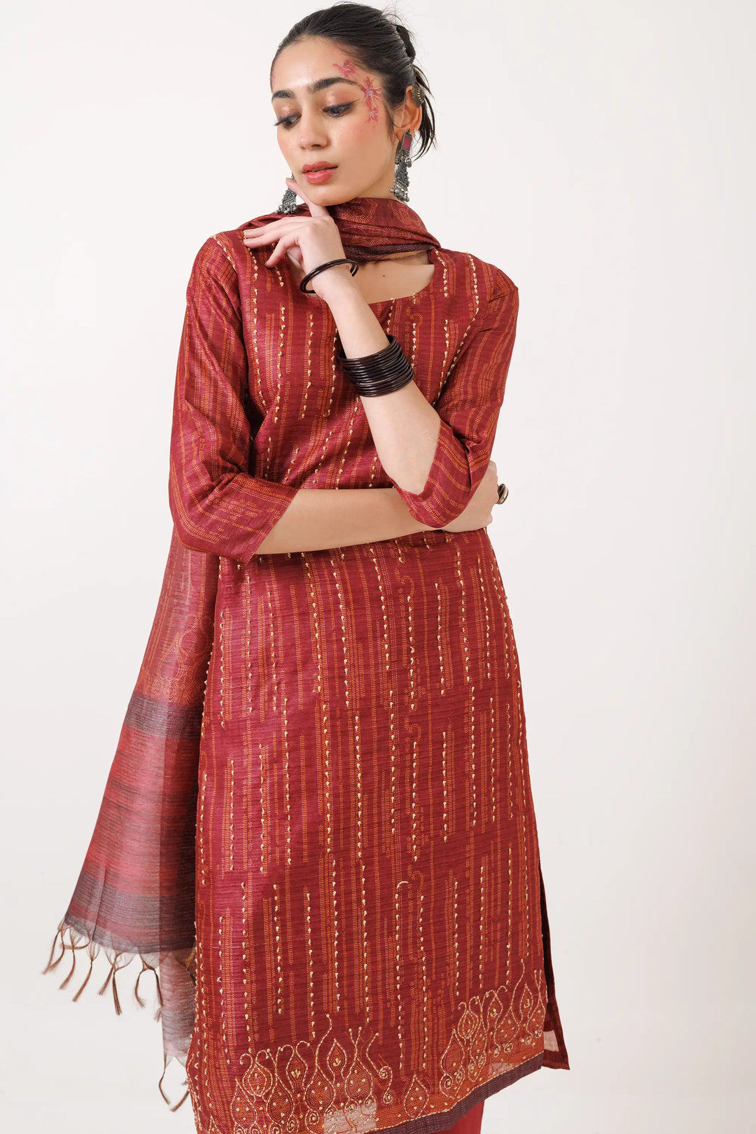 Kurtis Set bright-red | A Blend of chanderi and digital printed hand work for St