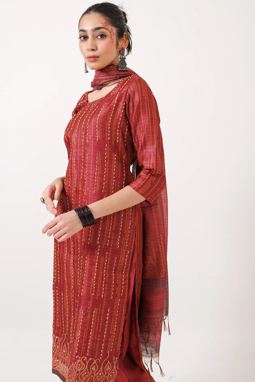 Kurtis Set bright-red | A Blend of chanderi and digital printed hand work for St