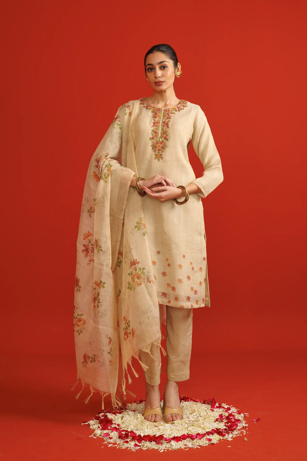 Kurtis Set in beige | Perfect thread embroidery work digital printed with linen