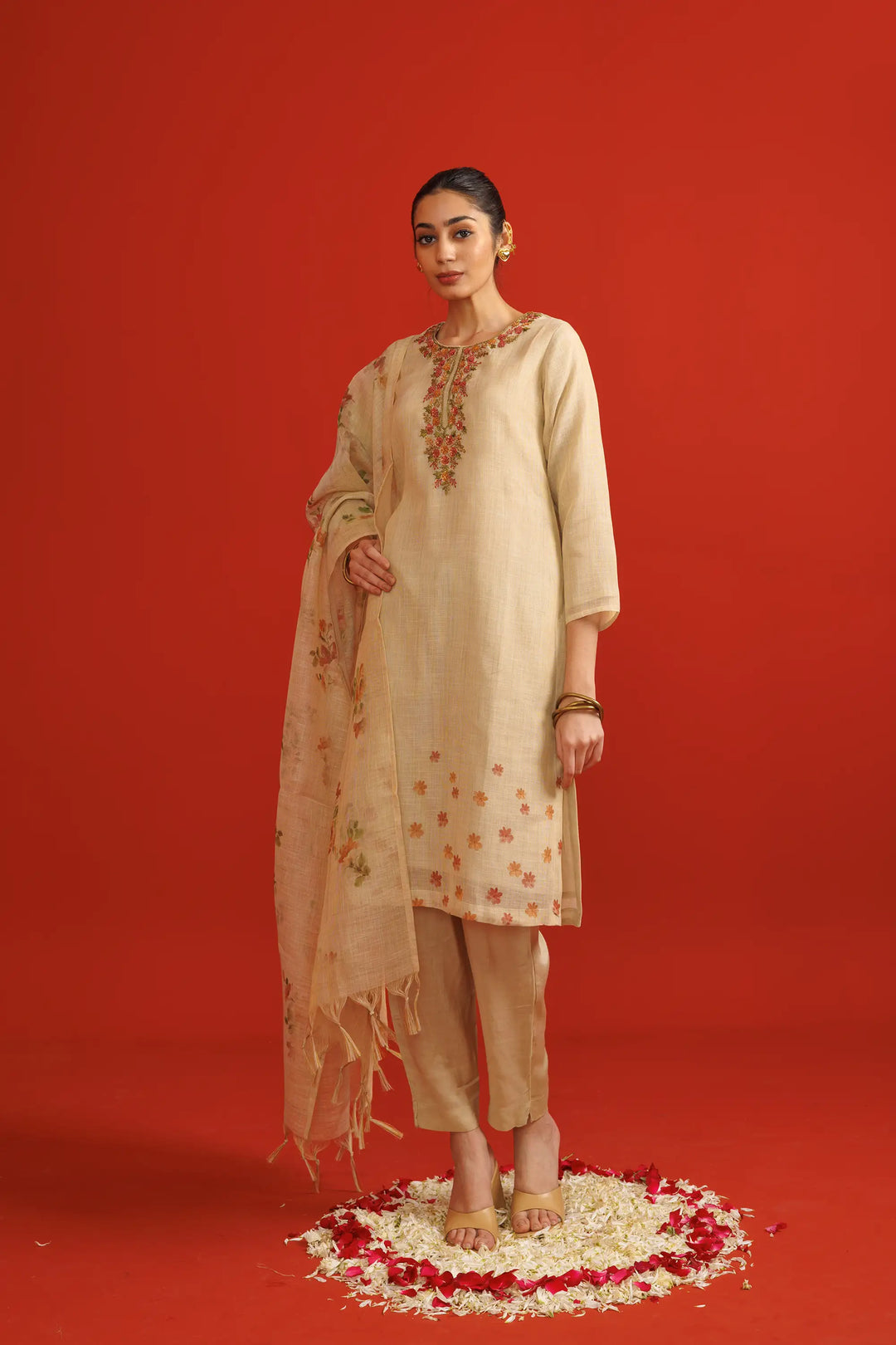 Kurtis Set in beige | Perfect thread embroidery work digital printed with linen