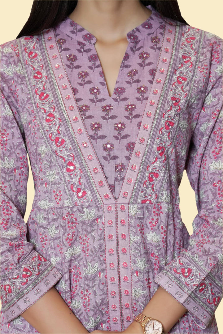 Elegant lavender long kurti set for women, combining traditional Indian design with modern comfort for versatile wear.