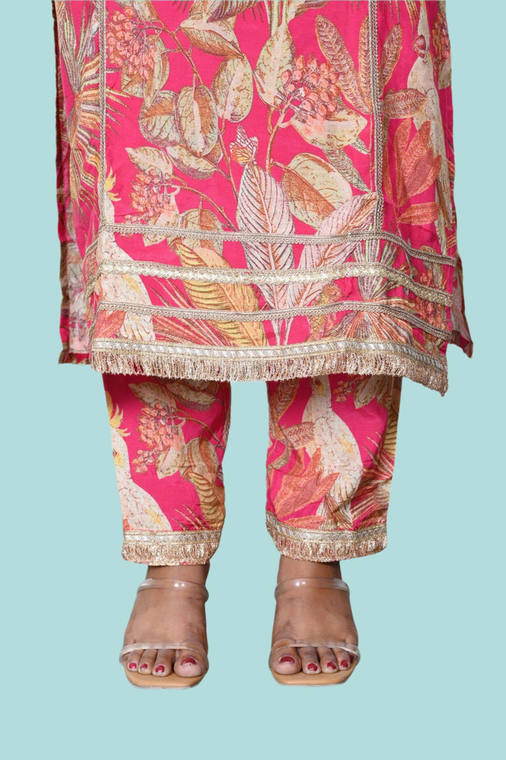 Beautiful Pink Kurti Co-Ord Set | Lace and Jari Embellished Design