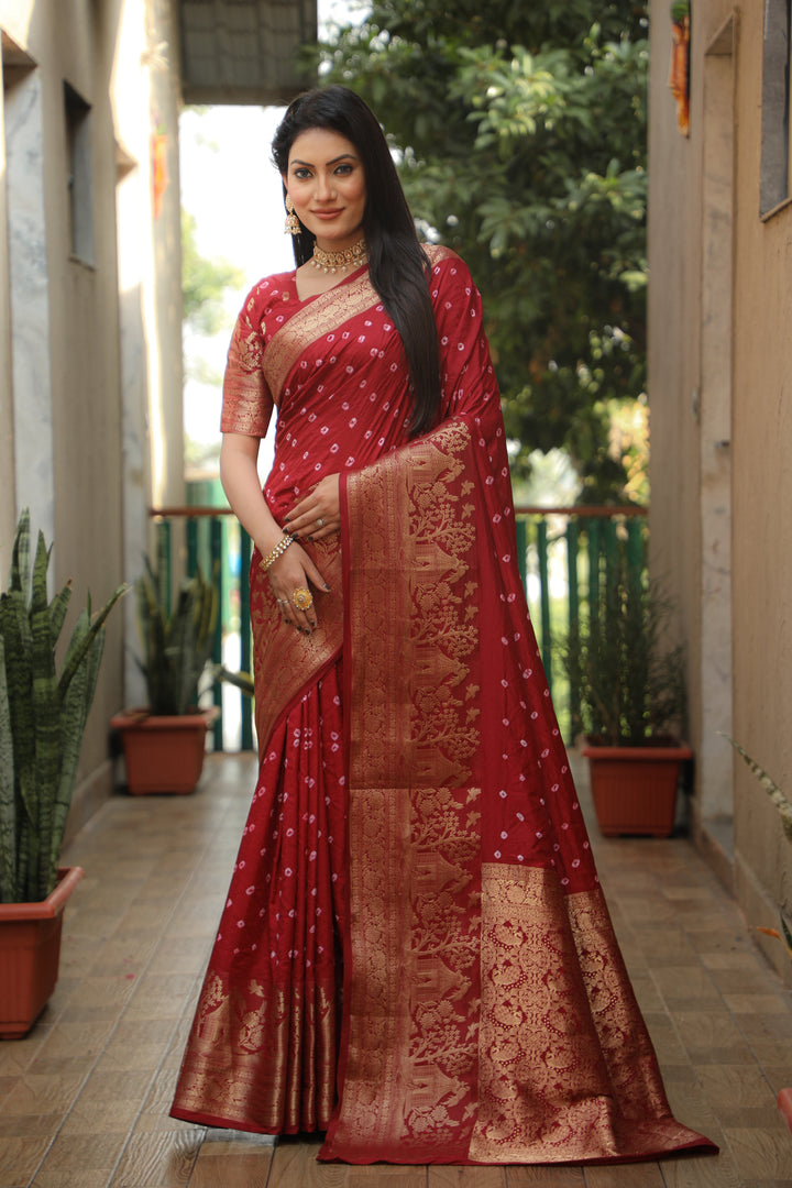 Festive-ready teal Kanjivaram silk saree with stunning pallu and intricate craftsmanship.