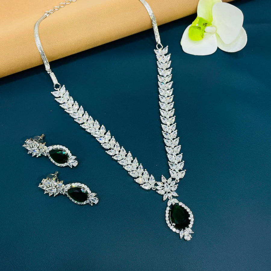 Elegant jewelry set for brides, featuring sparkling American diamonds.