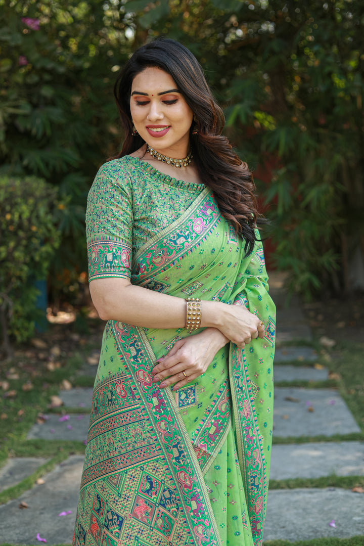 Green Pashmina Weaving Cotton Saree with grand woven Pallu, perfect for festive celebrations.