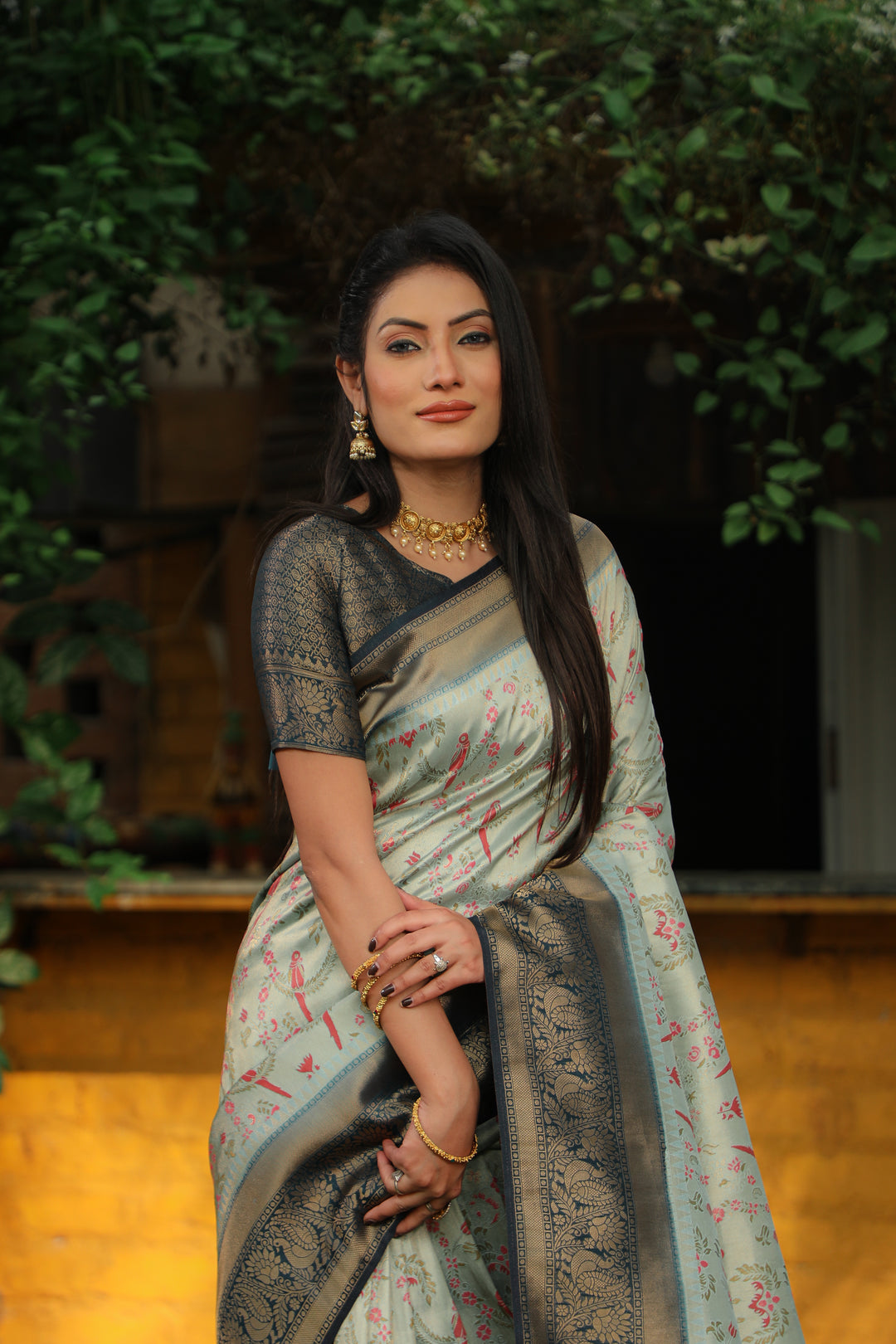 Grey Designer saadi with stunning Kanjivaram silk work, a luxurious piece for any special occasion.