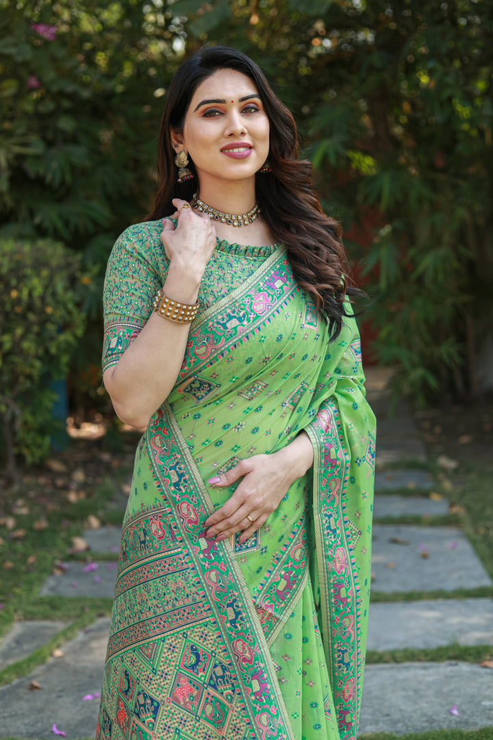 Elegant Green Pashmina Cotton Saree with grand woven Pallu, ideal for traditional occasions.