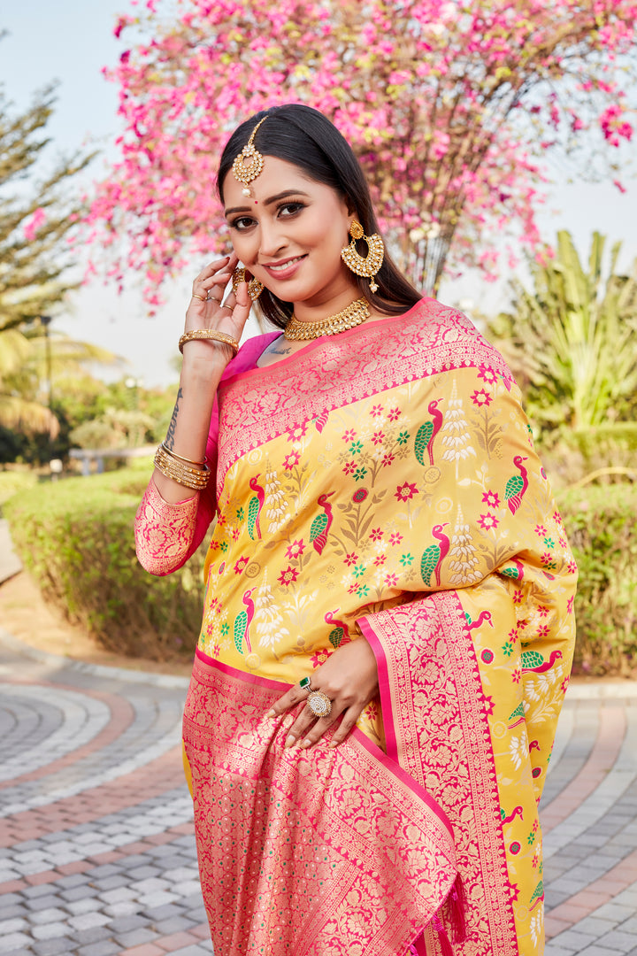 Off-White Radiant Kanjivaram Silk Saree with stunning detailing, ideal for wedding celebrations.