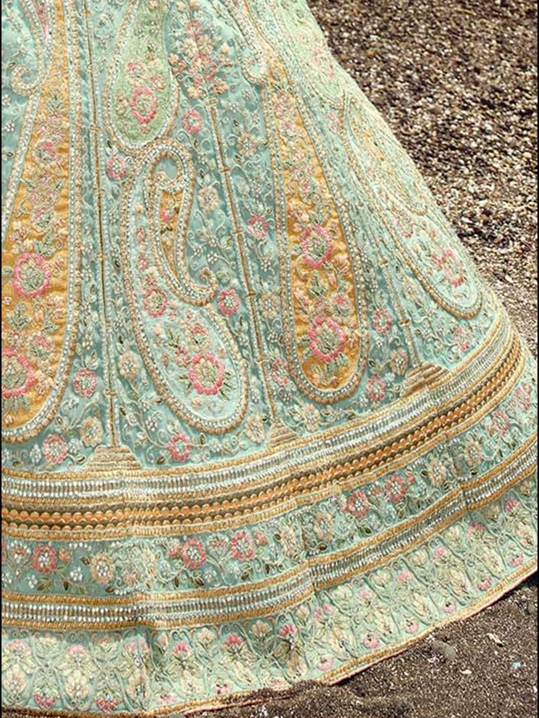 Elegant Organza Lehenga Set | Intricate Thread & Zarkan Work with Paisley Motifs