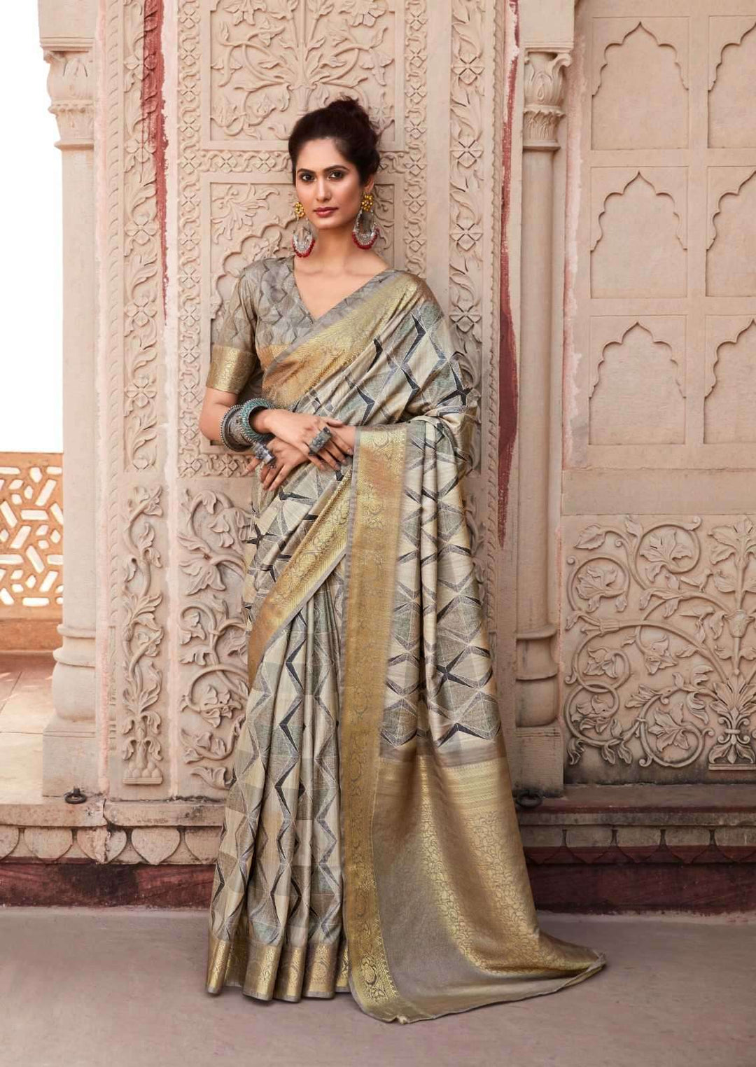 Pure Handloom Silk Saree | Traditional Indian Elegance for Modern Women