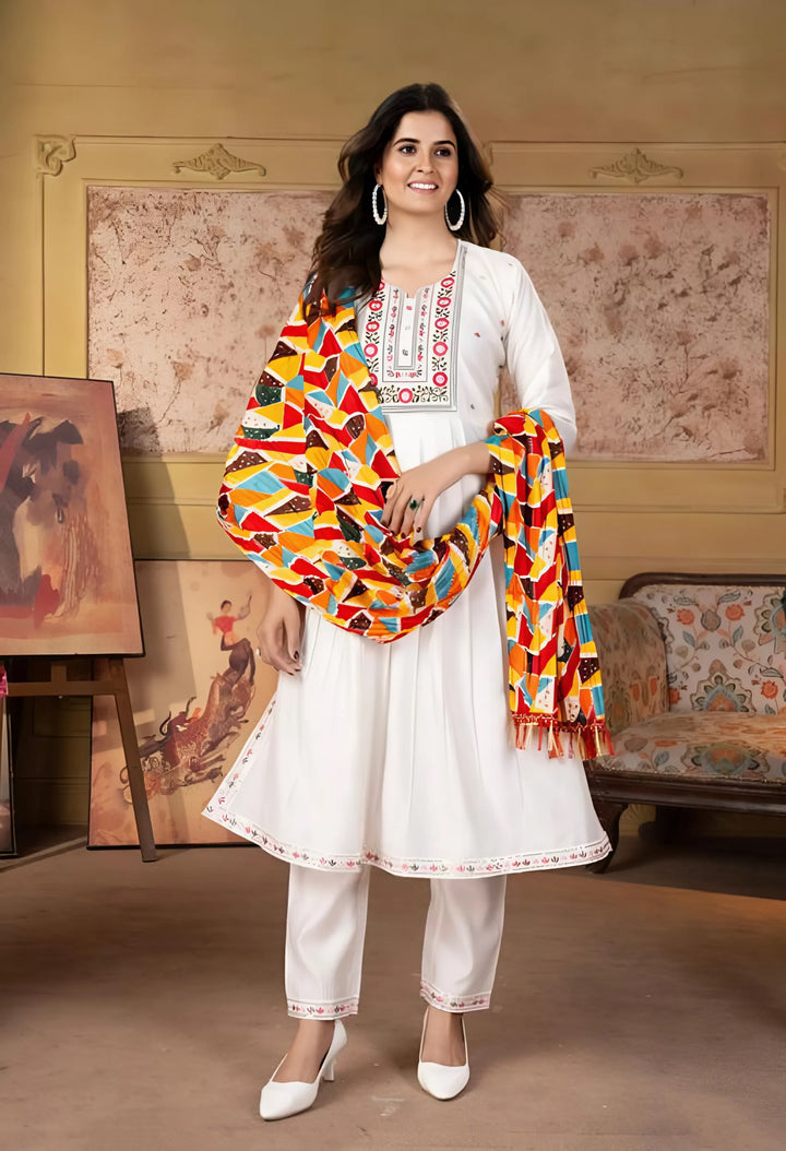 Elegant White Kurta Set | Viscose Chanderi with Silk Dupatta