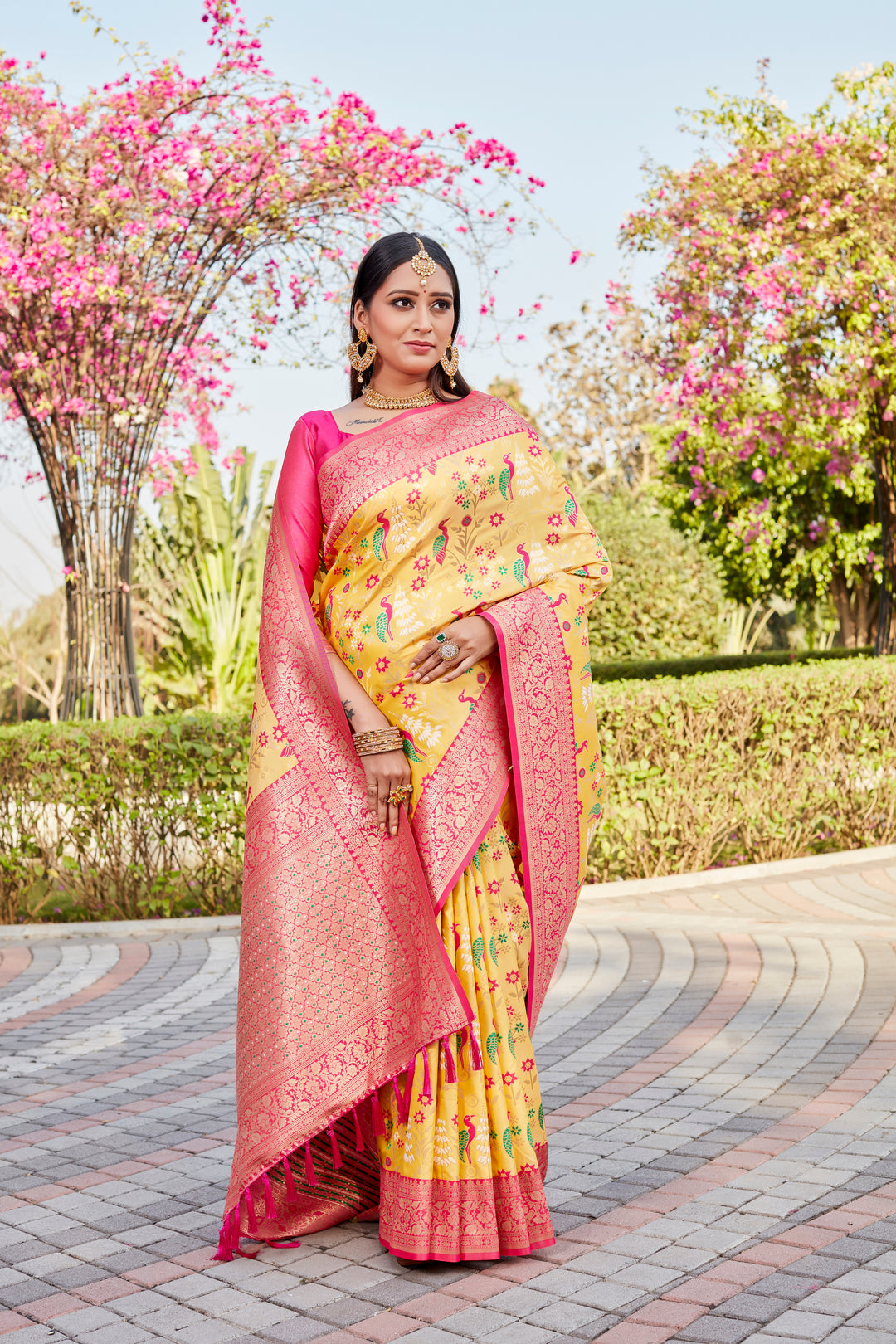 Stunning Sky Blue Radiant Kanjivaram Soft Silk Saree, perfect for weddings and celebrations.