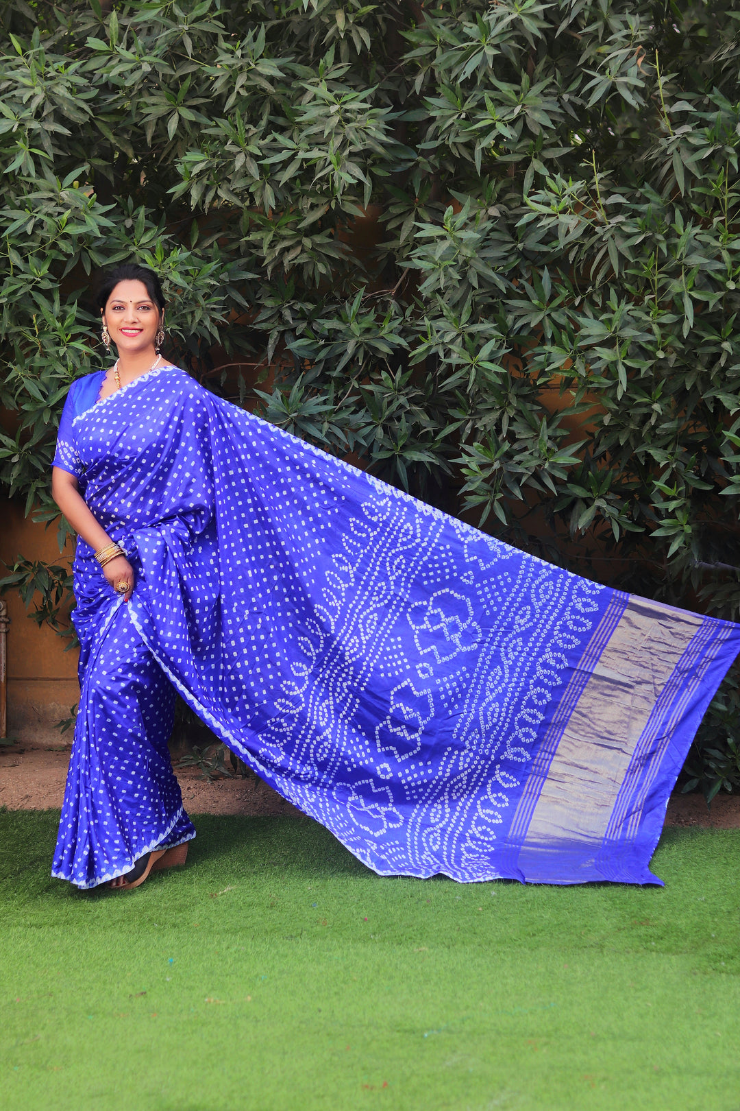 Royal blue pure Bandhej silk saree with Lagdi Patta, perfect for cultural celebrations in the USA.