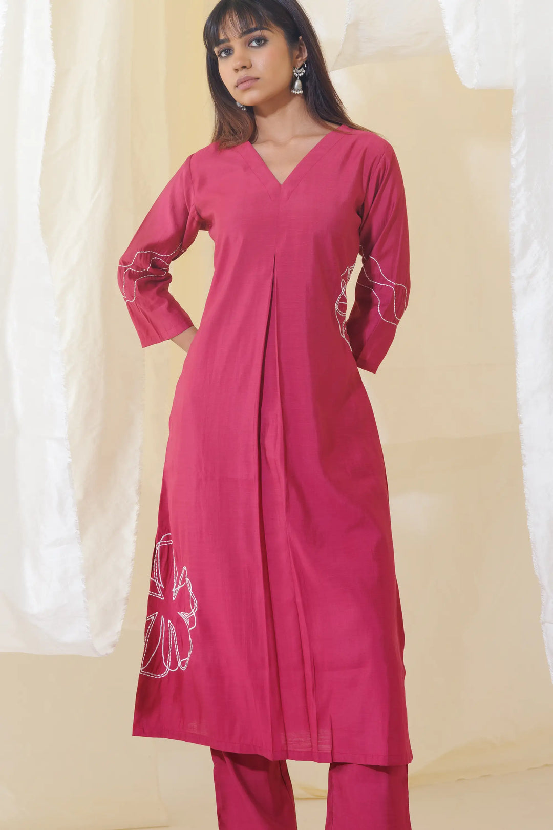 Kurtis Set pink | A Blend of silk and embroidery work for Style