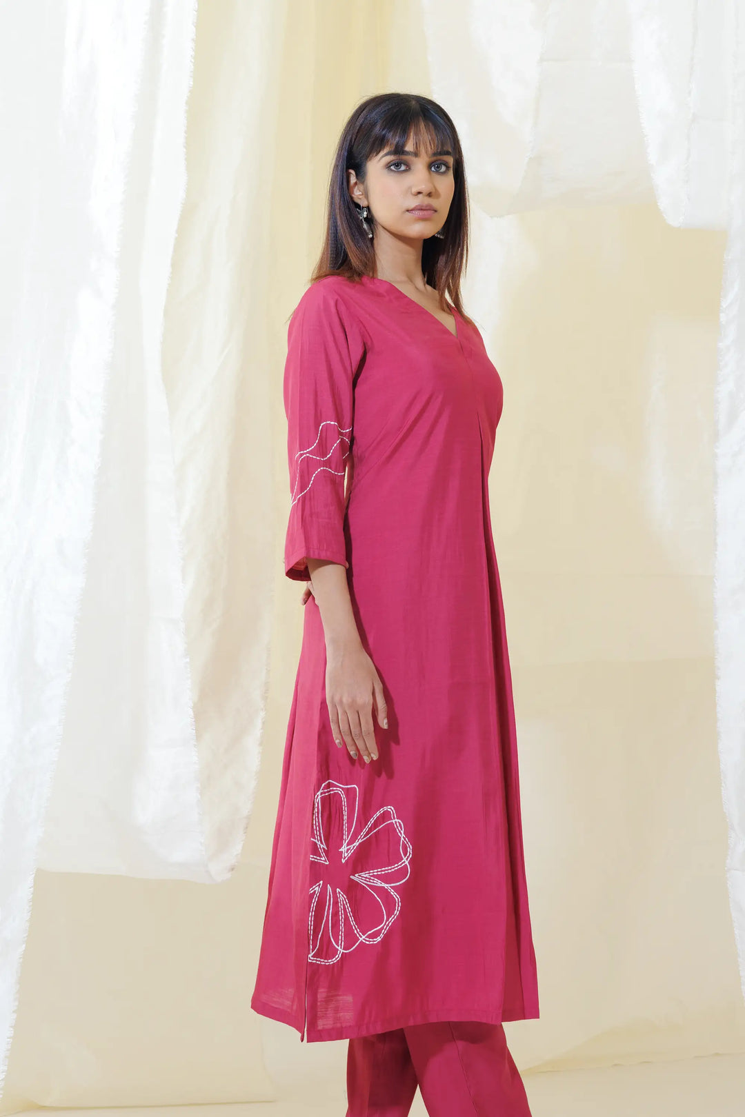 Kurtis Set pink | A Blend of silk and embroidery work for Style