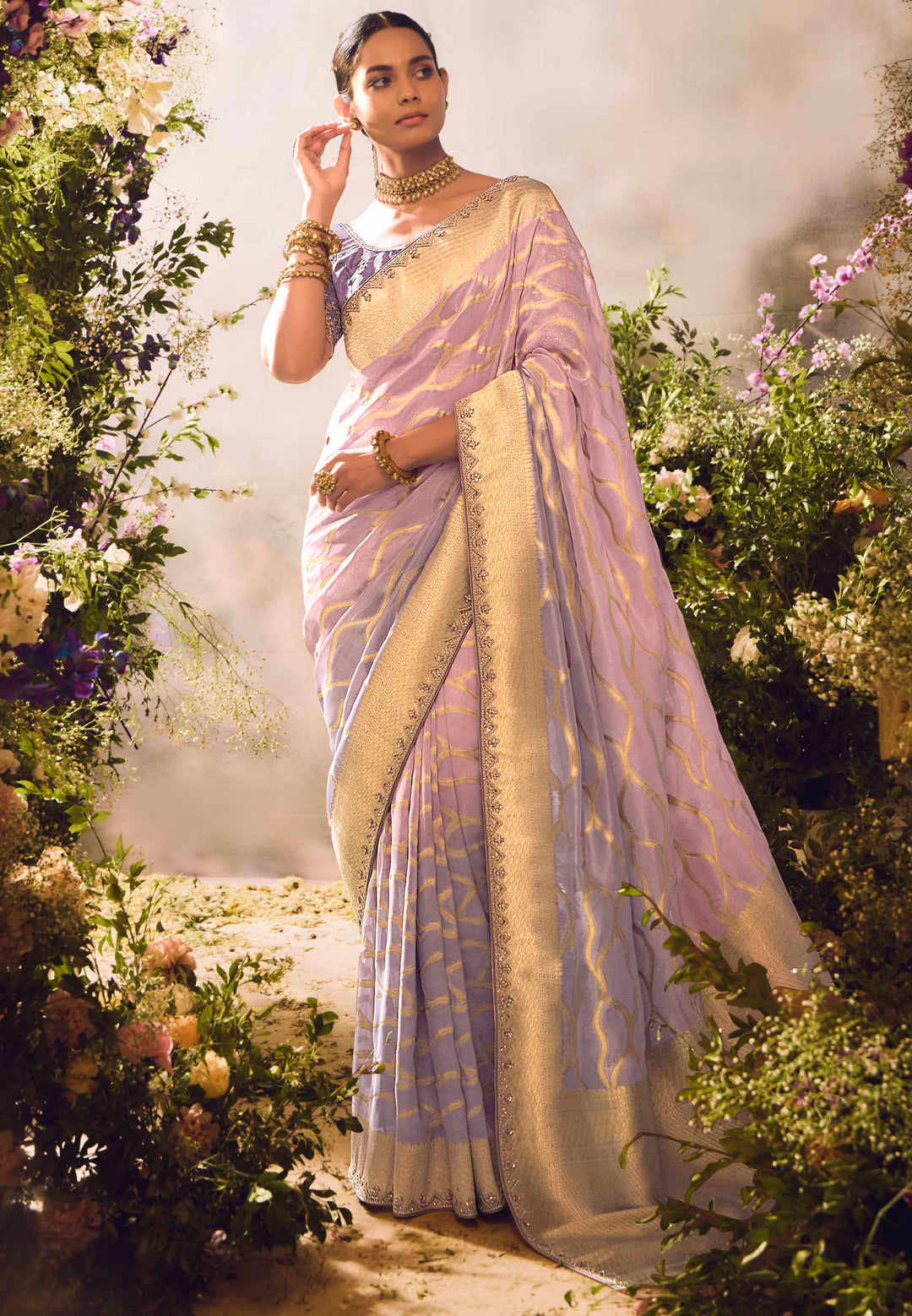 Light Mauve Silk Saree with Jacquard Woven Design, Embroidered Lace Border & Mauve Blouse