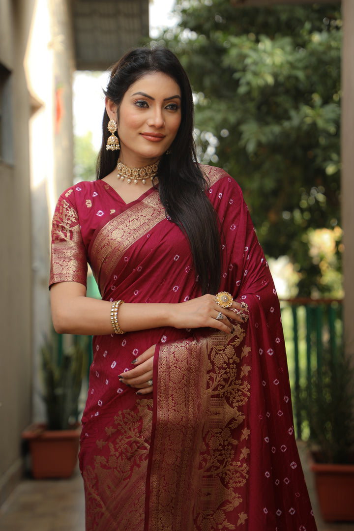 Festive-ready red Kanjivaram silk saree with stunning detailing and rich pallu, ideal for weddings.