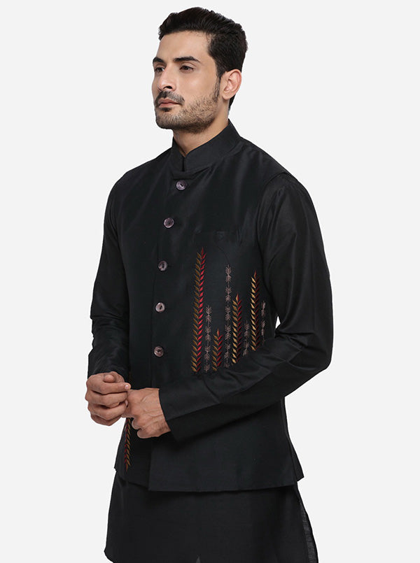 Shop our stylish black Bandhgala Jodhpuri jacket for men, offering a modern twist on classic men's formal wear, perfect for any occasion.