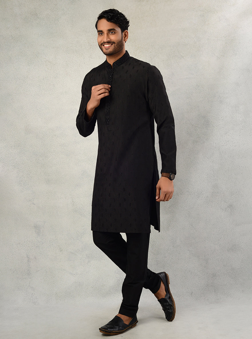 Elevate your ethnic wardrobe with this luxurious Black Kurta Pajama for festive celebrations.