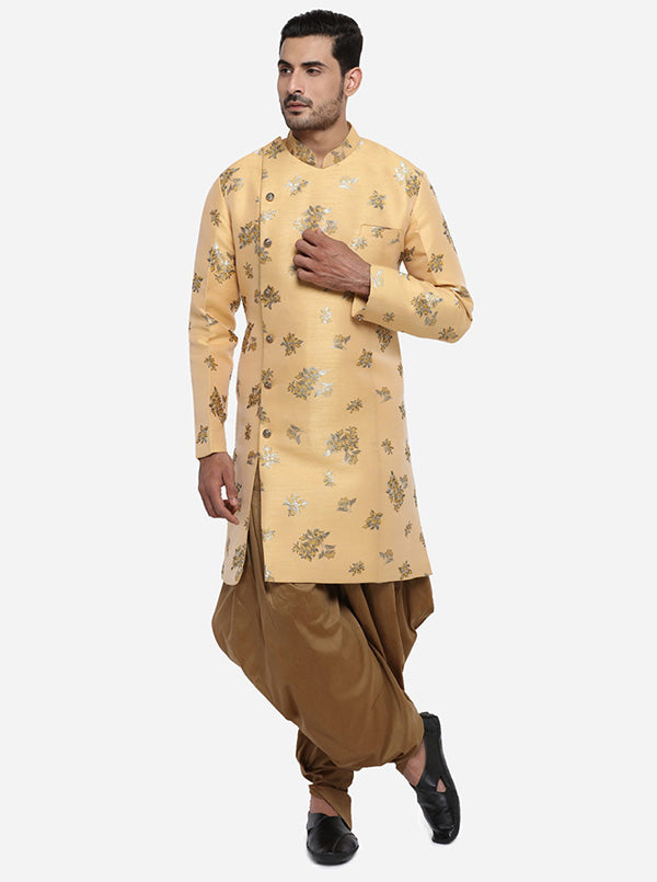 Experience elegance and comfort with this versatile semi indo, ideal for those seeking a modern take on traditional men's wear for festive occasions.