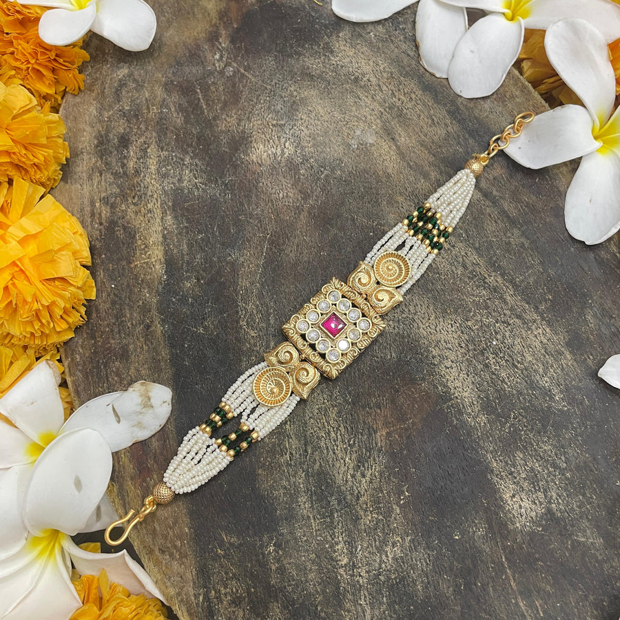 Stunning antique bracelet, featuring intricate designs and vintage charm, perfect for adding elegance to any outfit.