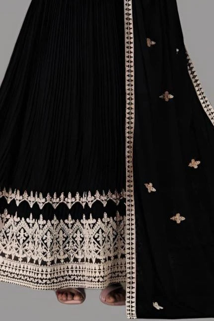 Fairytale-inspired black georgette gown, ideal for glamorous red-carpet events.