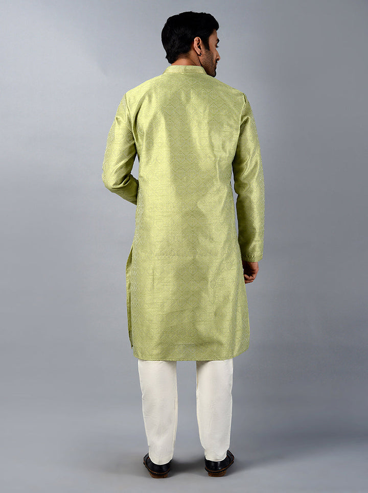 Make a statement with our elegant green kurta set, tailored for modern celebrations.