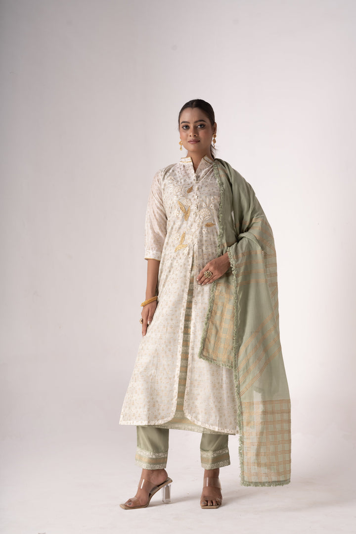 Stunning Art Silk Salwar Kameez with Green Dupatta and Intricate Embroidery | Perfect Festive Wear