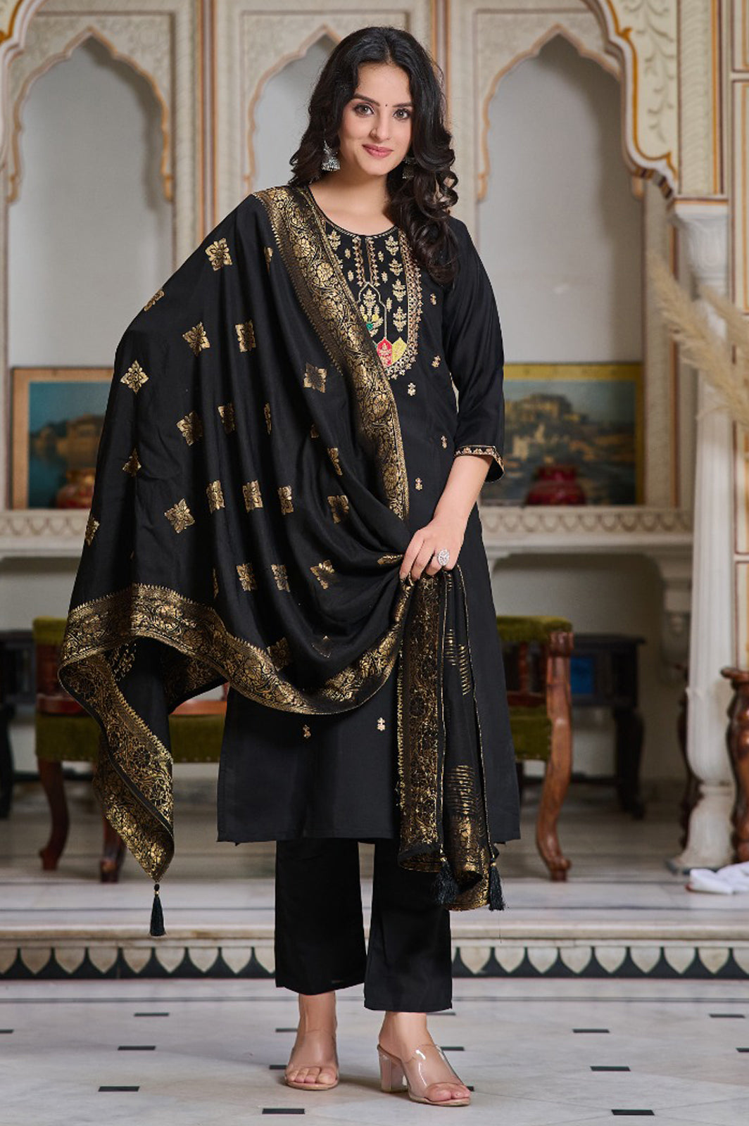 Black Embroidered Kurta Pant | Ideal for Celebrations