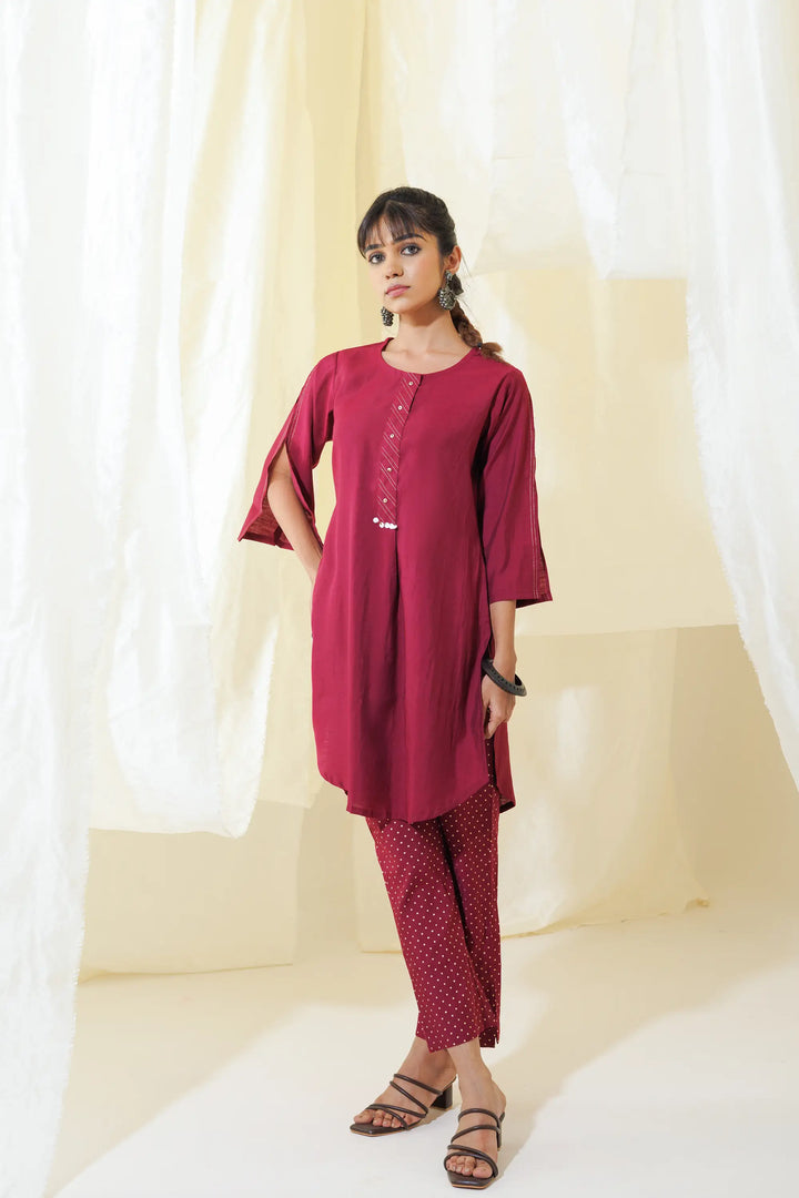 Kurtis Set in burgundy | Perfect foil printed polka dots work linening work with