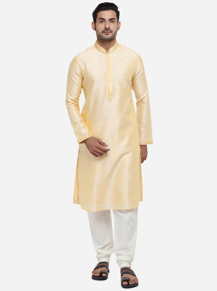 Stand out in this cream & light yellow kurta set, designed for comfort and sophistication in the USA.