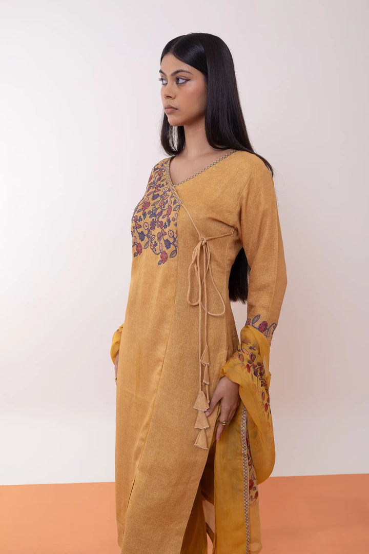 Kurtis Set mustard | A Blend of linen and embroidery work for Style