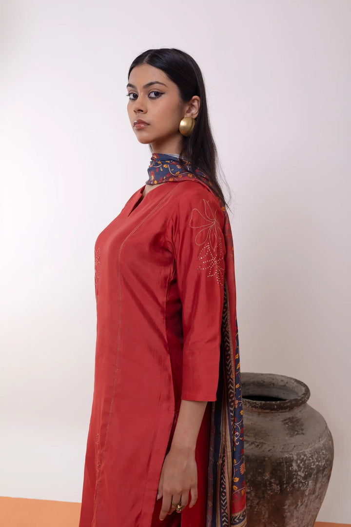 Rust Kurtis Set | Crafted with chanderi and mukaish embroidery work printed line