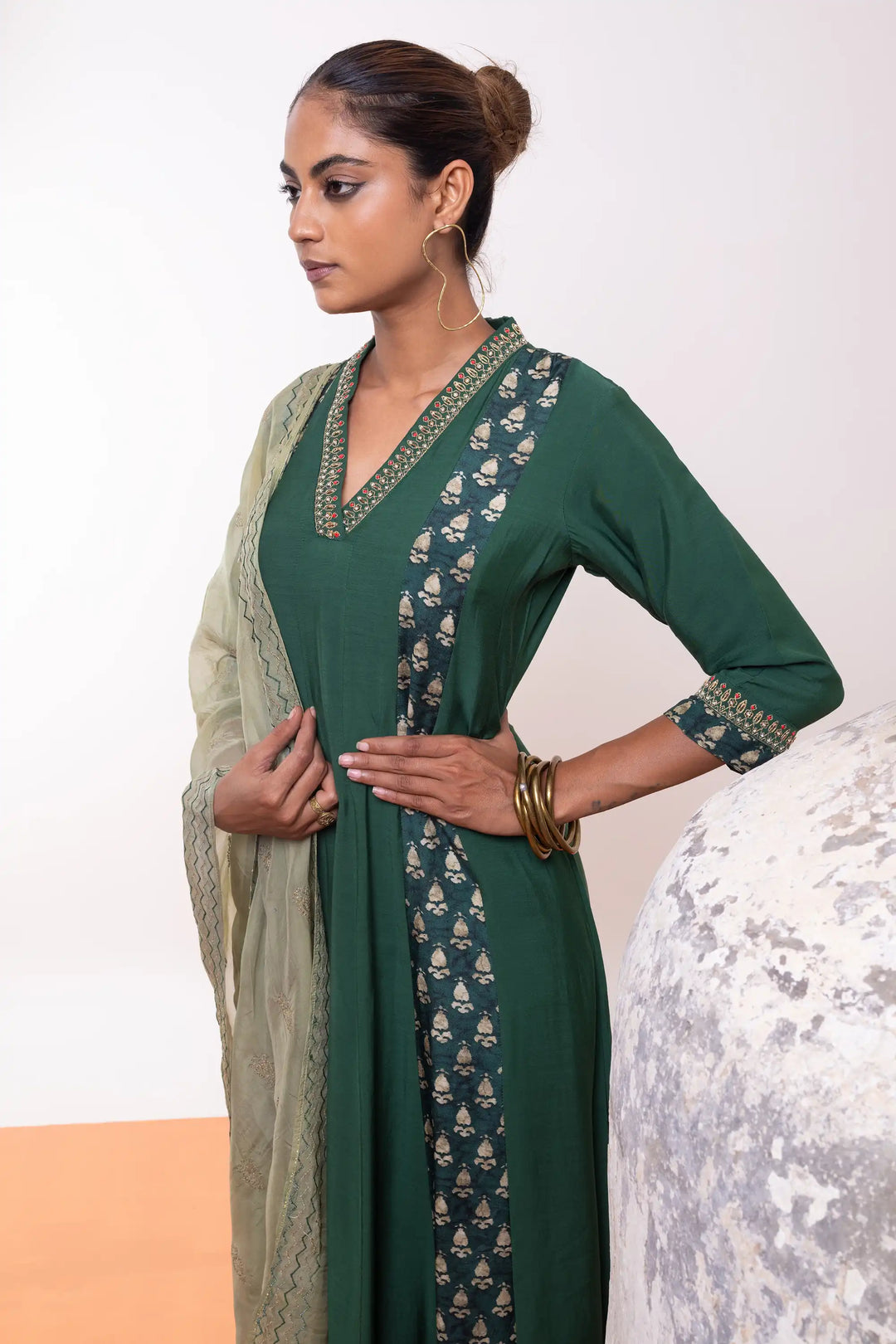 Green Kurtis Set | Beautiful muslin khat work hand work Finish