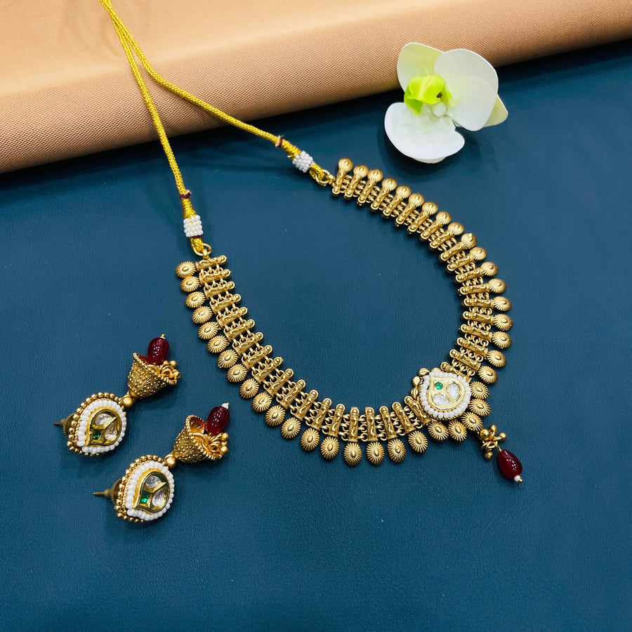 Stunning Indian jewelry featuring gold detailing for elegance.