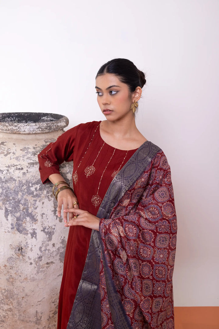 Maroon Kurtis Set | Crafted with muslin and khat work printed linening work