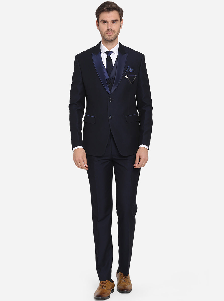 Luxurious classic navy blue suit, perfect for elevating your style at weddings and special events with its refined design.