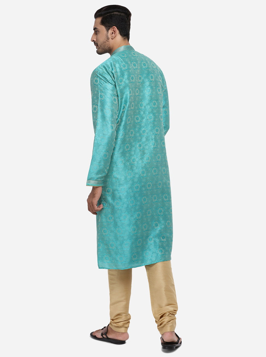 Enjoy all-day comfort in this stylish blue kurta pajama, ideal for ethnic occasions in the USA.