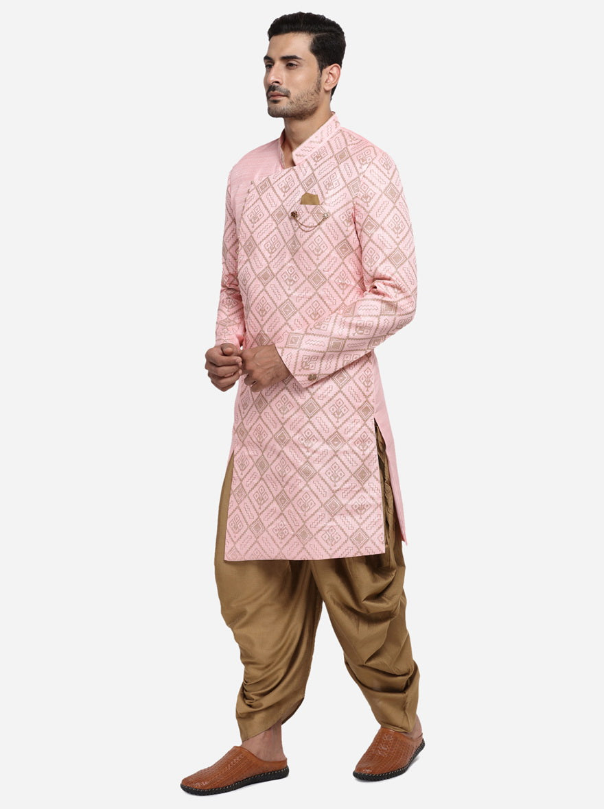 This versatile pastel pink and golden raw silk semi indo is ideal for making a statement at special occasions in the USA.