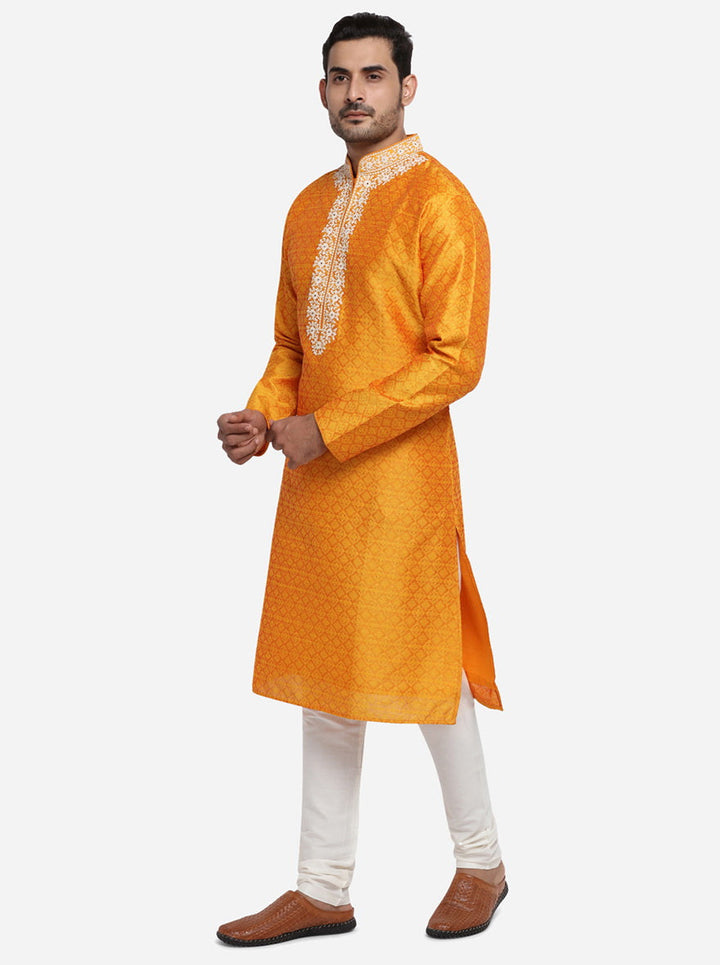 Bright and fashionable orange kurta set for festive occasions in the USA.