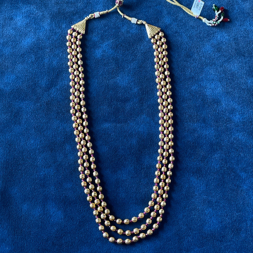 Stylish Magmala necklace, ideal for any occasion, showcasing authentic Indian craftsmanship.