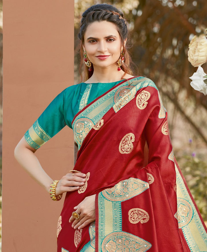 Silk Saree with Woven Pallu Border | Elegant Design for Special Events