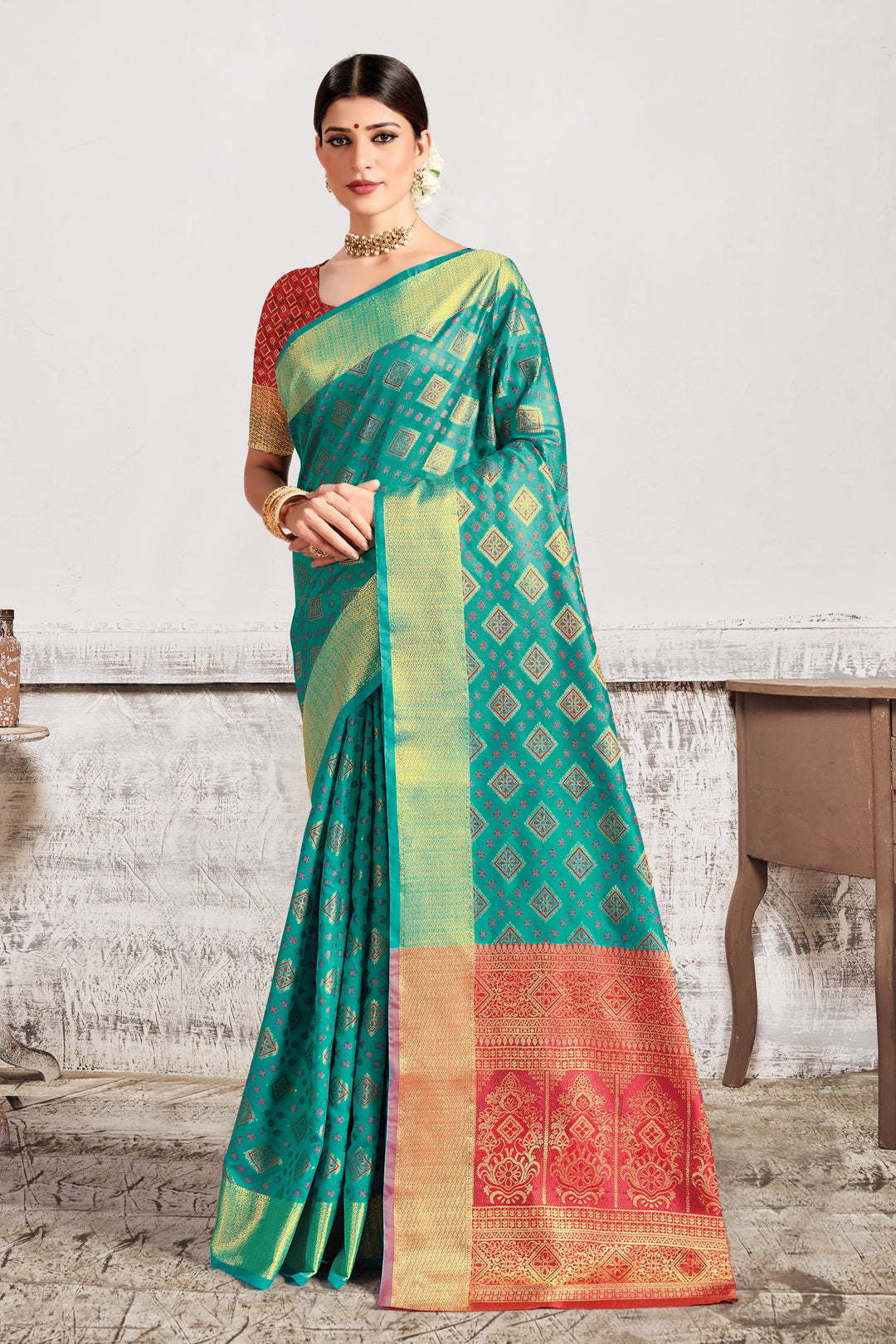 Luxurious Silk Saree with | A Graceful Addition to Your Wardrobe