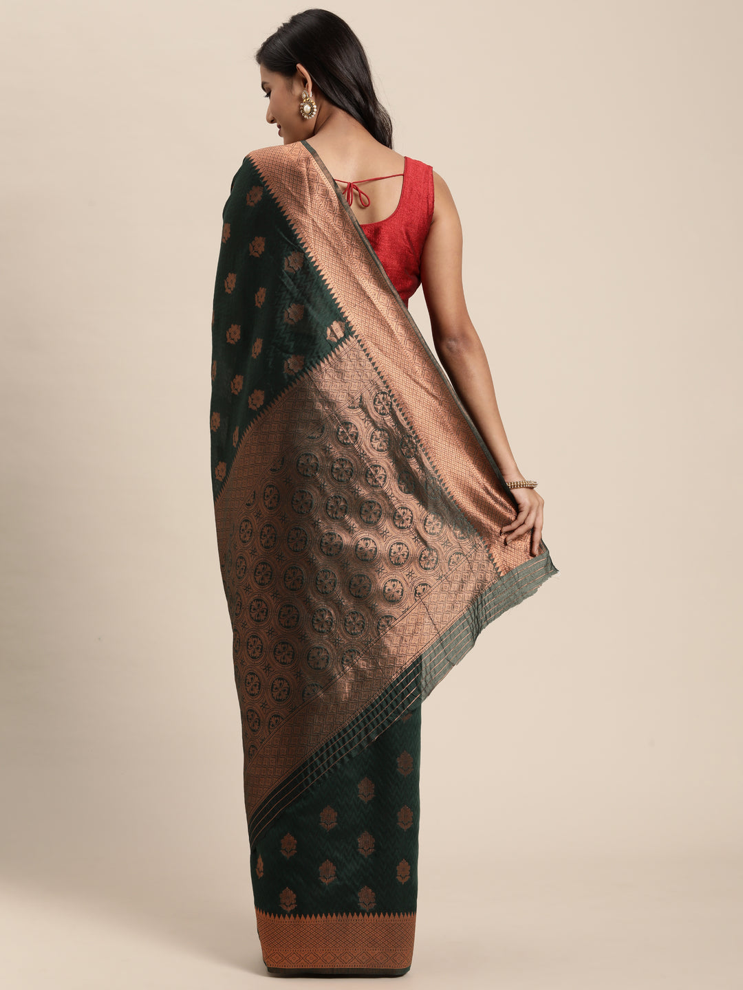 Radiant Silk Saree with | Elegance Redefined for Weddings